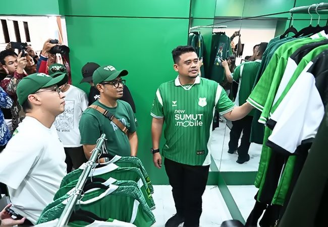 Dukung PSMS dan UMKM Lokal, Bobby Nasution Dorong Pembelian Merchandise Resmi