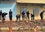 Dari Selokan Hingga Air Bersih, Brimob Batalyon A Pelopor Bantu Warga Pulihkan Aktivitas