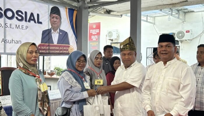 Wakil Ketua Komisi XIII DPR RI Sugiat Santoso Salurkan 50 Paket Sembako di Lapas Labuhan Ruku, Perkuat Kepedulian Ramadhan bagi Keluarga Warga Binaan