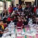 Syawal Tanjung anggota IPCI LABAS bersama pengurus IPCI LABAS memberikan santunan dan bantuan sembako kepada anak-anak yatim piatu dan jompo-jompo di Desa Sukarame Baru, Kecamatan Kualu Hulu, Aek Kanopan, Kabupaten Labuhan Batu Utara.