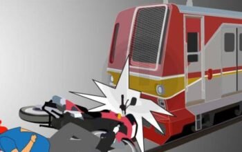 Driver Ojol Tewas, Motor Terseret 500 Meter usai Ditabrak Kereta Api