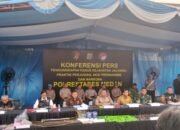 Konferensi Pers Kapolrestabes Medan, Kombes Pol Jean Calvijn Simanjuntak Bersama Unsur Forkopimda, perwakilan BNNP Sumatera Utara, Kejaksaan, Bea Cukai, TNI, serta jajaran pejabat utama Polrestabes Medan.