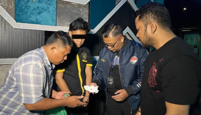 Gempar! THM Phantom Digerebek, Polisi Ciduk Orang Dalam  Edarkan Ekstasi