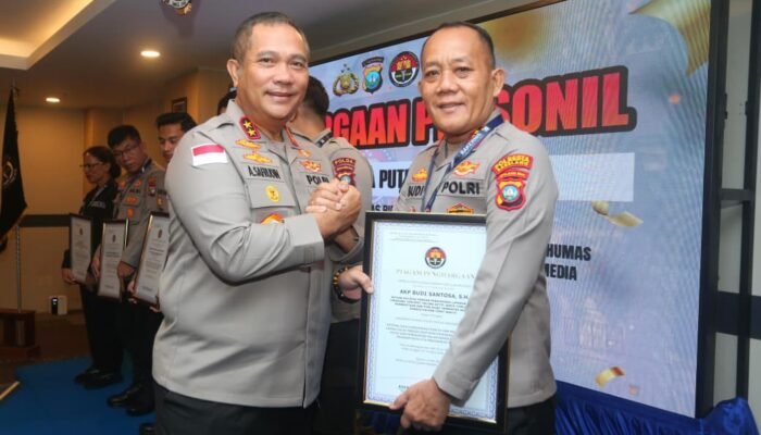 Kasihumas Polresta Barelang dan Kapolsek Bengkong Raih Penghargaan pada Rakernis Humas Polri Polda Kepri Tahun 2026