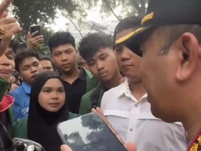 Kombes Pol Jean Calvijn, langsung turun ke lapangan.