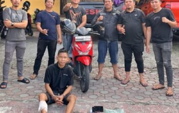 Pelaku, RS beserta barang bukti berupa 1 unit sepeda motor Honda Beat, 3 unit telepon seluler, 3 kartu ATM, 4 buku tabungan, perhiasan emas, STNK, KTP korban, dan uang tunai Rp2.286.000.