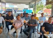 Syukuran Yaumul Milad M. Arif Tanjung bersama Sahabat Insan Pers dan LSM di Warkop Agam Teratai, Medan, Minggu 12 Juli 2026.
