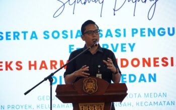 Wali Kota Medan Rico Tri Putra Bayu Waas berikan arahan saat buka Sosialisasi E-Survey Indeks Harmoni Indonesia IHAI di Gedung PKK Kota Medan.