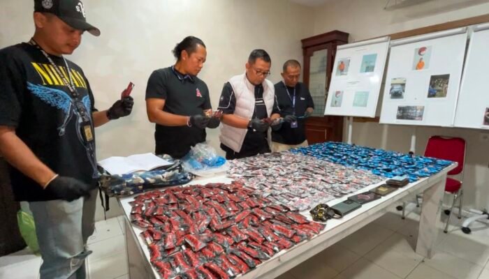 ‎Terbongkar!!!… Rumah Kost di Medan Disulap Jadi Gudang Vape Narkoba Asal Malaysia, 680 Unit Disita Dua Pelaku Ditangkap
