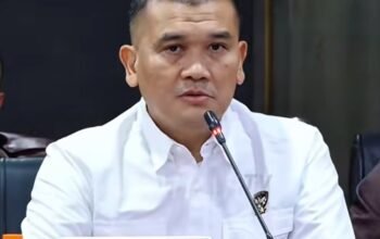 Kakortastipidkor Polri Irjen Totok Suharyanto dan Plt Jampidsus Rudi Margono saat konferensi pers penetapan tersangka eks Jampidsus.