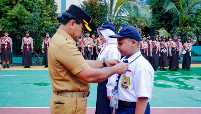 Sambut Murid Baru, Wali Kota Rico Waas Gaungkan MPLS Ramah: Sekolah Harus Aman dan Nyaman