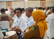 Sekda Kota Medan Wiriya Alrahman mewakili Wali Kota Rico Waas saat mengikuti Rakor Monitoring dan Asistensi Penggunaan Dana TKD Tambahan di Aula Raja Inal Siregar Kantor Gubernur Sumut
