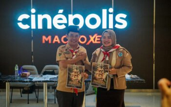 Wali Kota Medan Rico Waas diwakili Rakhmat Adi Syahputra saat nobar Film Pramuka bersama ratusan anggota Pramuka di Cinepolis Sun Plaza Medan