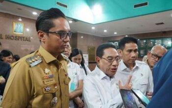 Wamenkes dan Wamendagri Tinjau Skrining TB, Rico Waas Komitmen Percepat Penanggulangan