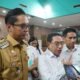 Wali Kota Medan Rico Waas bersama Wamenkes dr Benjamin Paulus dan Wamendagri Akhmad Wiyagus meninjau skrining TB terintegrasi CKG di Gedung PKK Medan Petisah