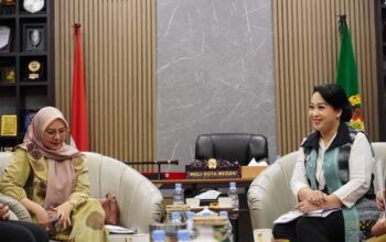 Ketua TP PKK Kota Medan Ny Airin Rico Waas menerima audiensi Tanoto Foundation bahas program Rumah Sigap untuk pengasuhan anak usia dini di Medan