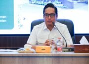 Wali Kota Medan Rico Waas memimpin rapat evaluasi pelayanan PBG bersama konsultan dan Dinas PKPCKTR di Balai Kota Medan