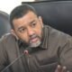 Anggota DPRD Medan Rommy Van Boy meninjau taman Hermes Place Polonia di atas drainase Jalan Mongonsidi