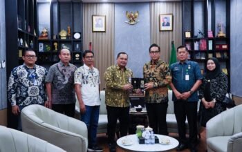 Wali Kota Medan Rico Waas terima audiensi manajemen Indomaret bahas kuota produk UMKM lokal