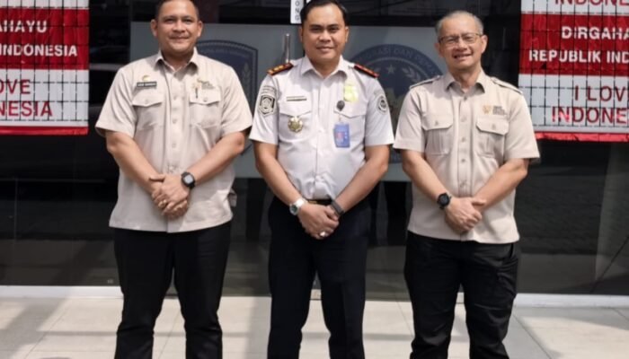 Jalin Kerja Sama Perlindungan Pekerja Migran, BP3MI Sumut Kunjungi Imigrasi Polonia Medan