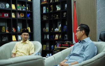 Rico Waas nyatakan dukungan penuh terhadap Kenduri Diraja Negeri Deli yang digelar 27 Agustus 2026. Pemko Medan juga komitmen jaga nilai sejarah Taman Sri Deli dan dorong penguatan Istana Maimun.