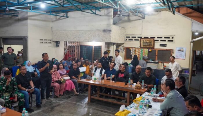 Sapa Warga Medan Tembung, Rico Waas Janji Tuntaskan Drainase, Perbaiki Jalan, dan Tambah Truk Sampah