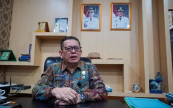 Baru 35% warga Medan terdaftar di Perlinsos. Dinsos Medan buka jalur lewat agen kelurahan/kecamatan dan mandiri lewat aplikasi. Segera daftar sebelum 31 Agustus agar masuk basis data bansos 2027.