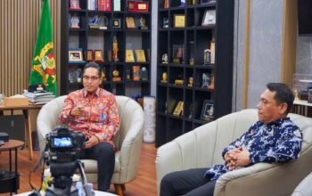 Wali Kota Medan Rico Waas saat wawancara menjelaskan manfaat Car Free Night Kesawan bagi ekonomi dan wisata Kota Medan