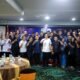 Wali Kota Medan Rico Waas berfoto bersama wartawan saat Raker Pertama PWPM 2026 di Hotel Madani, Medan.