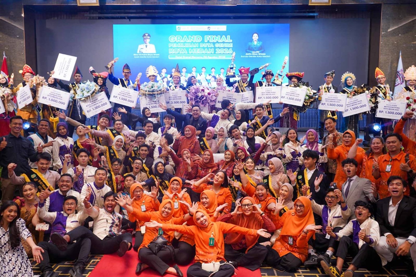 Grand Final Pemilihan Duta Genre Kota Medan 2026 berlangsung di Hotel Grand Mercure, Kamis (6/8/2026). Wali Kota Rico Waas berpesan agar para duta tidak hanya tampil saat acara.