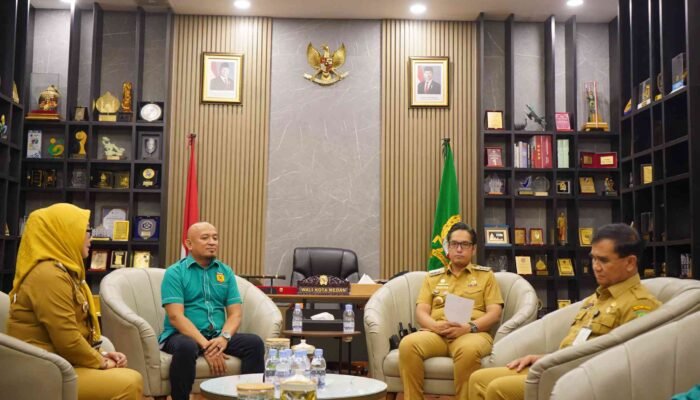 Rico Waas Dukung Open Turnamen FORKI Medan 2026 untuk Jaring Atlet Muda