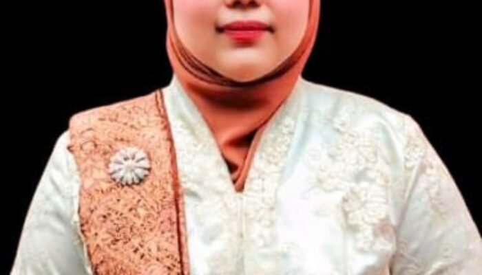 Dosen Universitas Darma Agung Medan Dr. Gema Rahmadani, ST.,SH.,MH. Raih Gelar Doktor Hukum Islam dengan Predikat Pujian