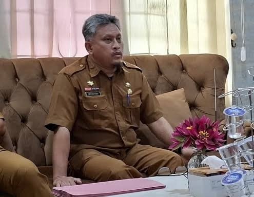 Fernanda, Camat Medan Timur Kota Medan yang dibebastugaskan sementara oleh Wali Kota Medan
