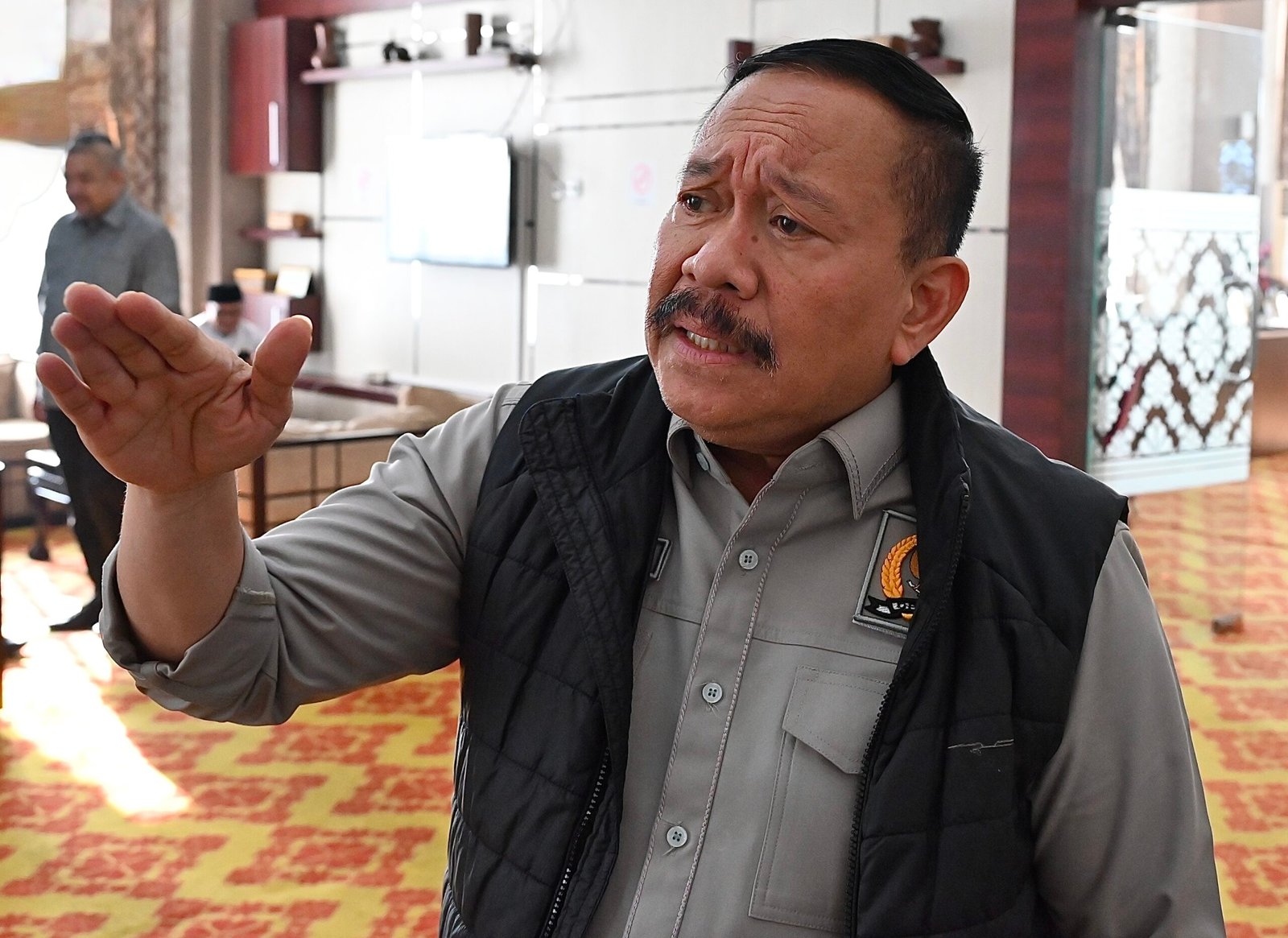 Anggota Komisi XII DPR RI Sartono saat kunjungan kerja ke PT Pertamina Hulu Rokan menjelaskan solusi atasi penurunan produksi minyak