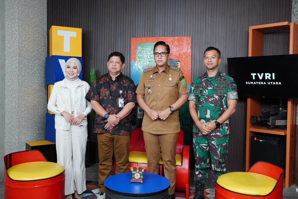 Wali Kota Medan Rico Waas bersama Dandim 0201/Medan Letkol Arm Delli Yudha Adi Nurcahyo saat menjadi narasumber podcast TVRI Sumut, Selasa (11/8/2026).