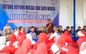Megawati Harahap dan warga lain meminta pemerintah segera bersihkan sarang narkoba di Jermal 15 Ujung. Rico Waas menegaskan narkoba adalah musuh bersama, pembongkaran dan penindakan akan dilakukan terus-menerus.