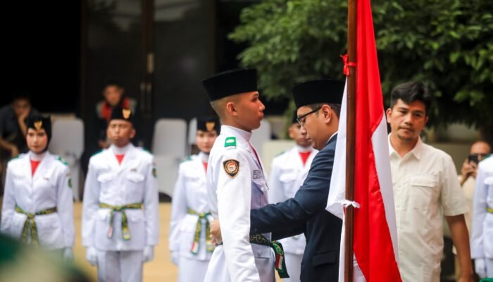 Bukan Sekadar Seremoni, Rico Waas Kukuhkan 48 Paskibraka Medan