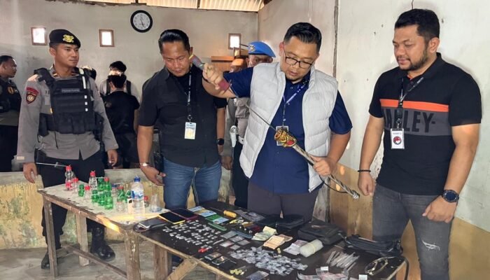 IRT Bandar Sabu Ditangkap, Rumah di Percut Sei Tuan Dihancurkan Polisi
