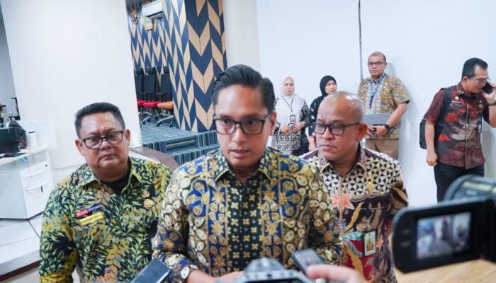 Tak Sekadar Gizi Anak, Rico Waas: Program MBG Medan Harus Dorong Ekonomi UMKM & Penyerapan Tenaga Kerja