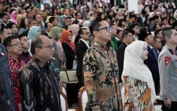 Wali Kota Medan Rico Waas bersama Rektor USU Muryanto Amin saat Sidang Terbuka Dies Natalis Ke-74 Universitas Sumatera Utara