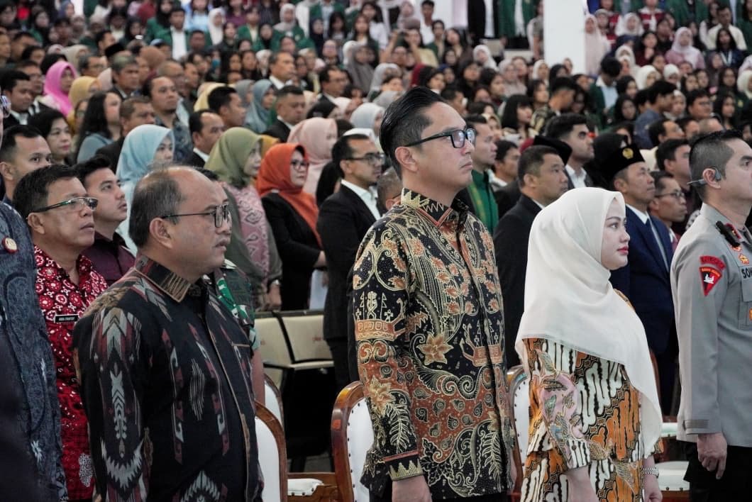 Wali Kota Medan Rico Waas bersama Rektor USU Muryanto Amin saat Sidang Terbuka Dies Natalis Ke-74 Universitas Sumatera Utara