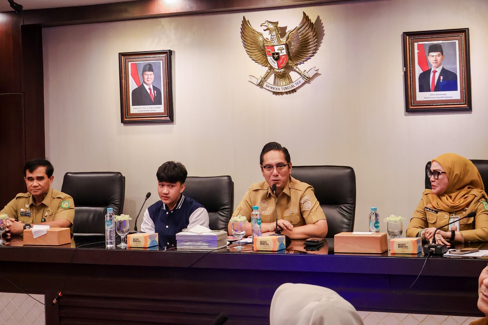 Rico Waas melepas 10 pelajar Medan mengikuti pertukaran pelajar ke Ipoh Malaysia