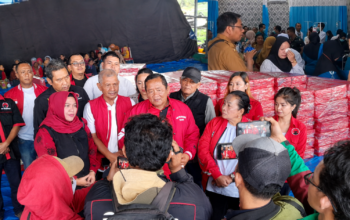 Siswa MTsN 2 Kisaran mendapat penanganan medis setelah mengalami gangguan kesehatan usai mengonsumsi makanan MBG.