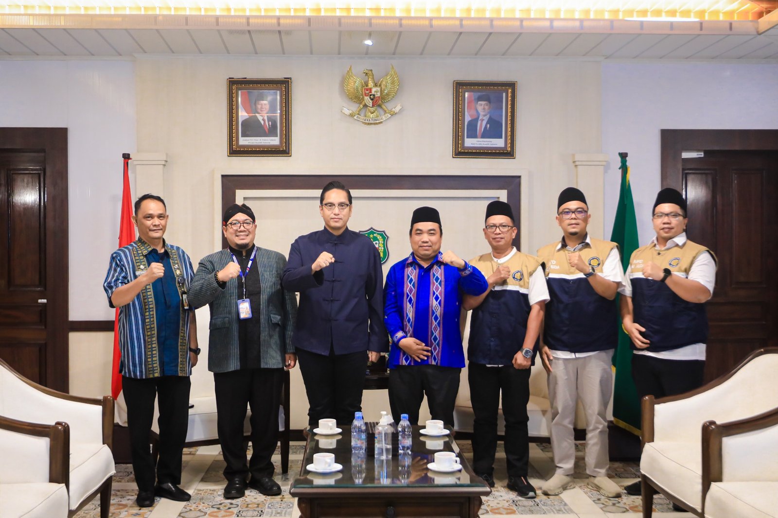 Rico Waas menerima audiensi pengurus ICMI Muda Kota Medan di Balai Kota Medan