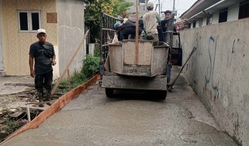 Rabat beton Jalan Gang Saudara di Jalan Danau Singkarak Medan