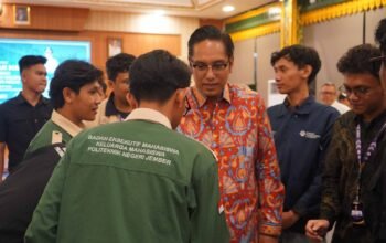 Rico Waas bersama peserta Munas FKMPI di Rumah Dinas Wali Kota Medan