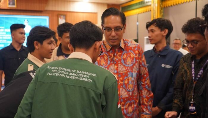 Rico Waas Dorong Mahasiswa Ciptakan Solusi untuk Medan