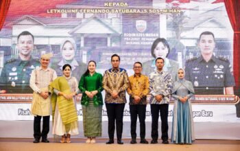 Wali Kota Medan Rico Waas bersama Ketua TP PKK Medan Ny Airin menyambut Dandim 0201 Medan Letkol Inf Fernando Batubara dalam acara pisah sambut.