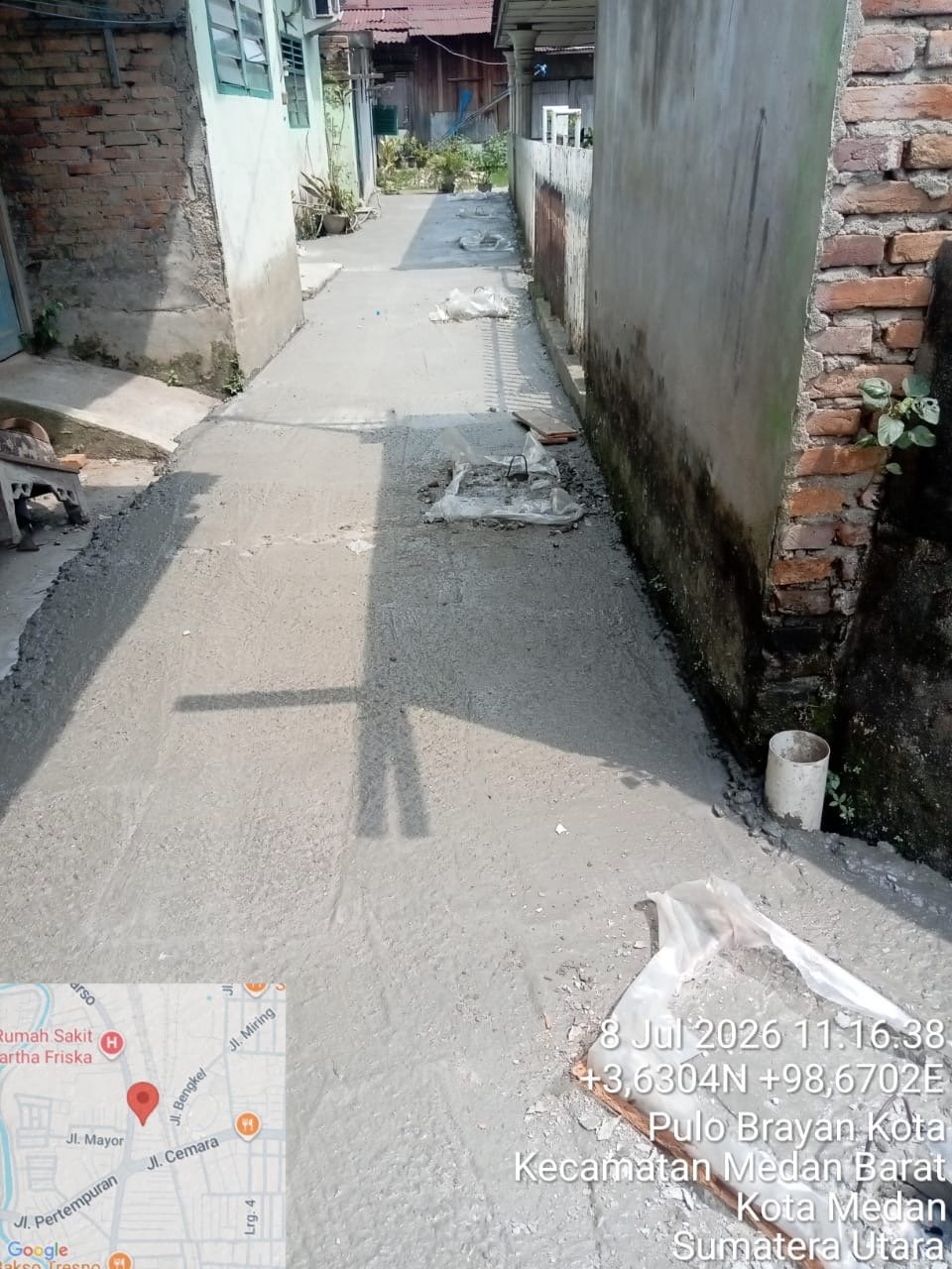 Perbaikan Jalan Gang Keluarga Pulo Brayan Kota menggunakan Dana Kelurahan