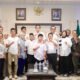 Rico Waas bersama atlet disabilitas intelektual dan SOIna Sumut di Balai Kota Medan.